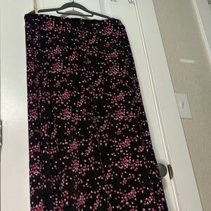 90s stretch button Black Floral Maxi Skirt with Pink Blossom